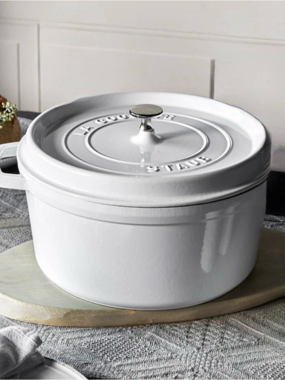 Staub Round Dutch Oven